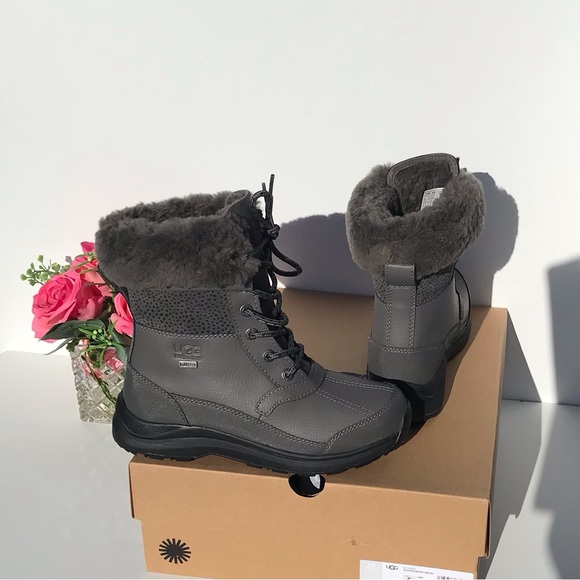 UGG Zaylee Micro Cheetah Boot - Picture 5 of 10